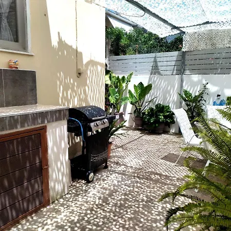 Luxury House Near By Delphi Apartment