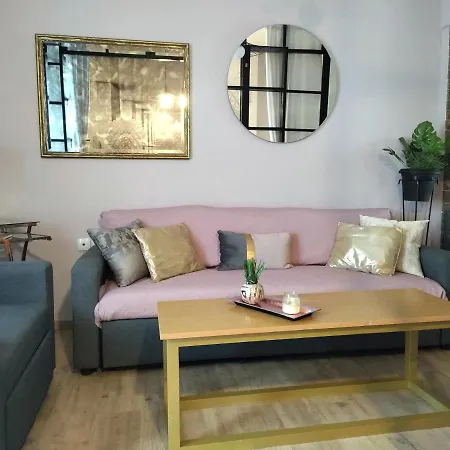 Luxury House Near By Delphi Apartmán Kirra