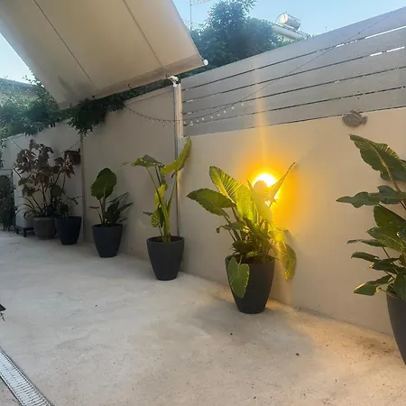 Luxury House Near By Delphi Kirra