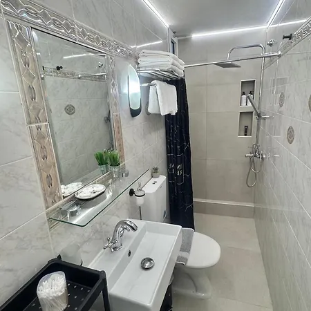 Luxury House Near By Delphi Kirra