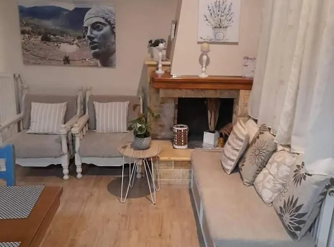 Luxury House Near By Delphi