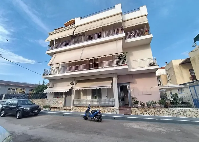 Luxury House Near By Delphi Kirra