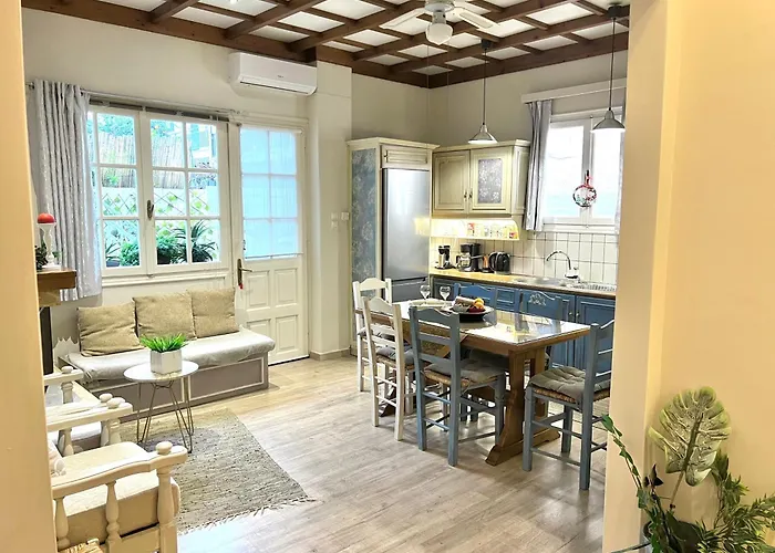 Luxury House Near By Delphi Apartment *