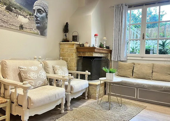 Apartment Luxury House Near By Delphi